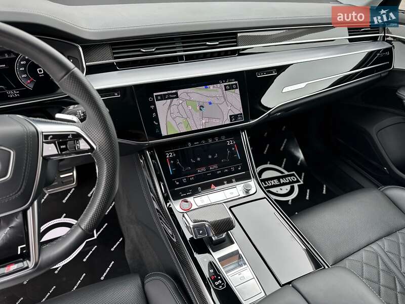 Седан Audi S8 2022 в Киеве