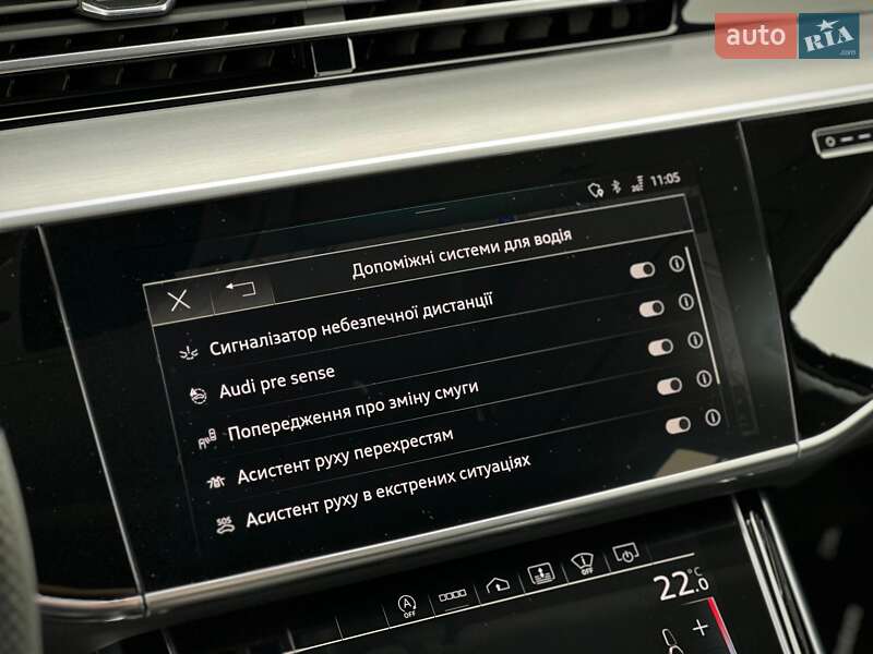 Седан Audi S8 2022 в Киеве