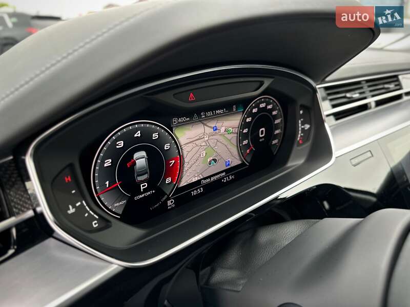 Седан Audi S8 2022 в Киеве