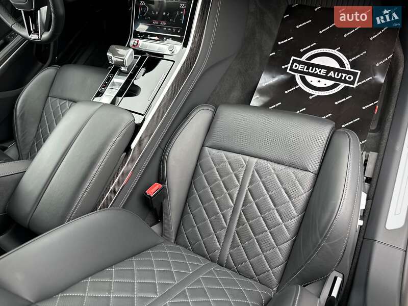 Седан Audi S8 2022 в Киеве