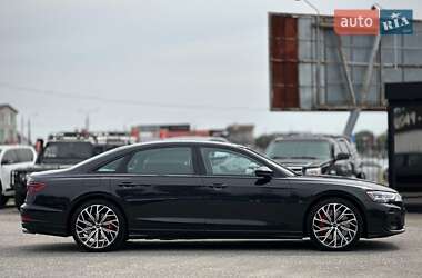 Седан Audi S8 2022 в 