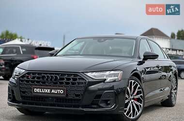 Седан Audi S8 2022 в 