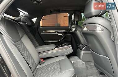 Седан Audi S8 2025 в 