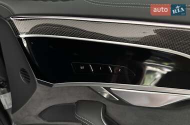 Седан Audi S8 2024 в 