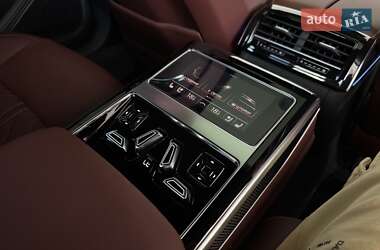Седан Audi S8 2024 в 