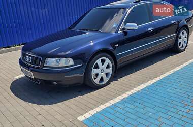 Седан Audi S8 1999 в 