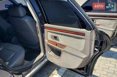 Седан Audi S8 1999 в 