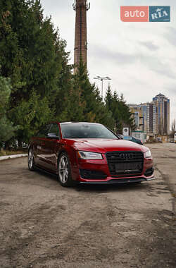 Седан Audi S8 2014 в 