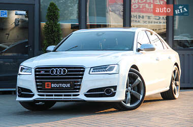 Седан Audi S8 2014 в 