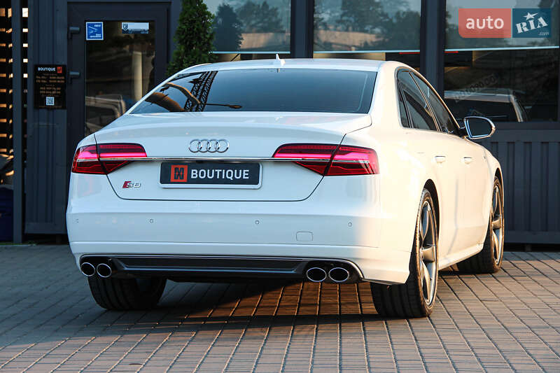 Седан Audi S8 2014 в Одессе