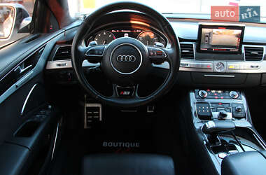Седан Audi S8 2014 в 