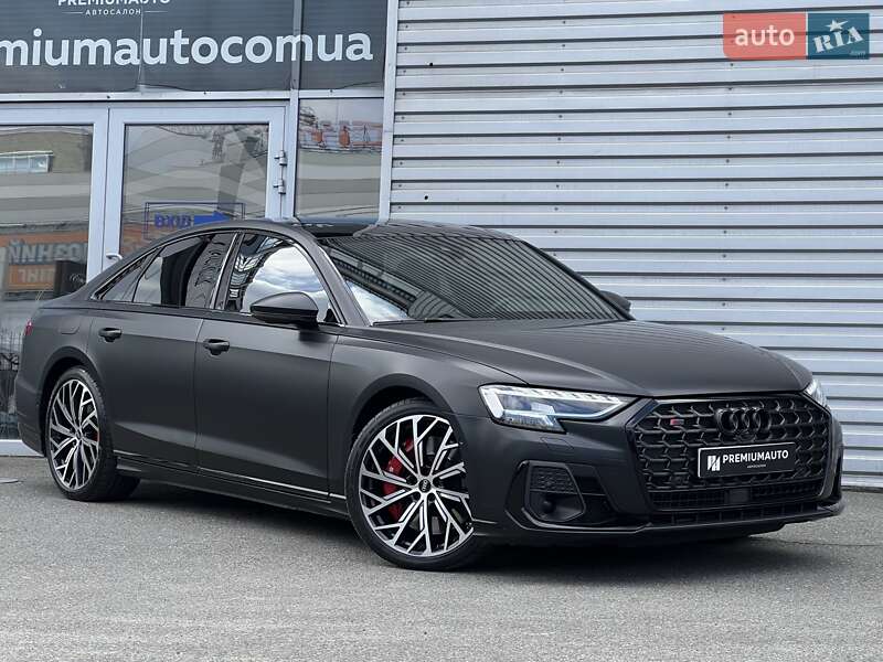 Седан Audi S8 2022 в Києві