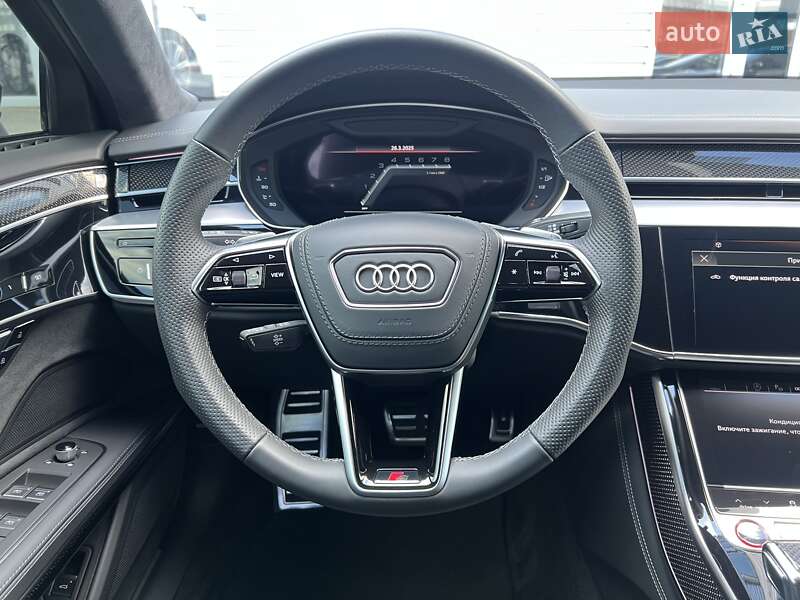 Седан Audi S8 2022 в Києві