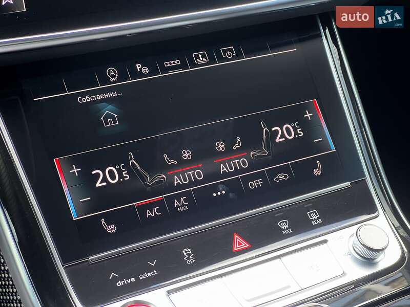 Седан Audi S8 2022 в Києві
