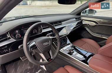 Седан Audi S8 2024 в 
