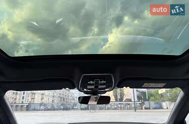 Седан Audi S8 2024 в 