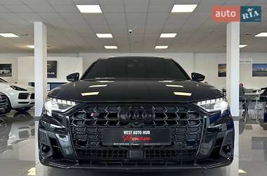 Седан Audi S8 2025 в 