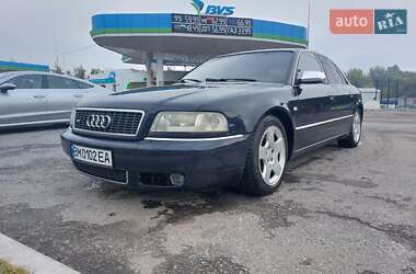 Седан Audi S8 2000 в 