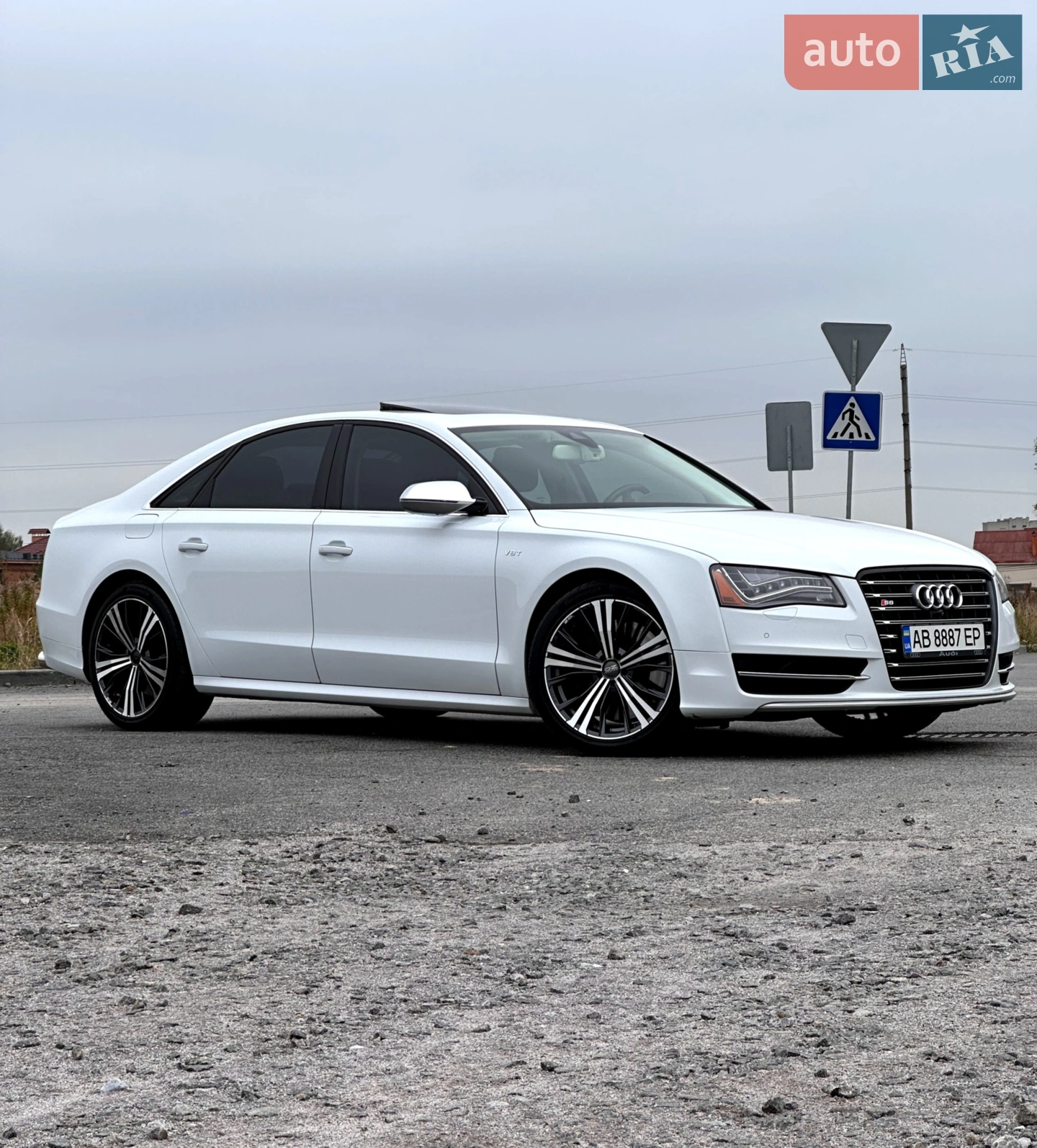 2014 Audi S8 - мініатюра 5