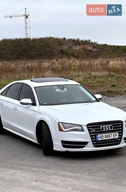 Седан Audi S8 2014 в Вінниці