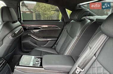 Седан Audi S8 2020 в 