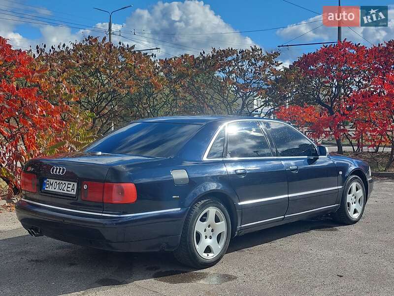 Седан Audi S8 2000 в Києві