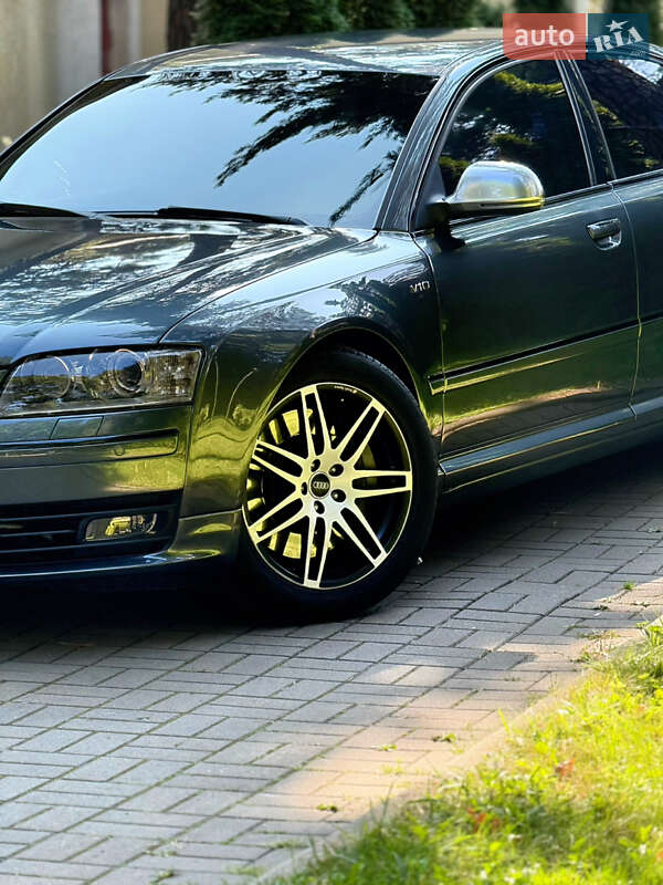 Седан Audi S8 2008 в Черкассах