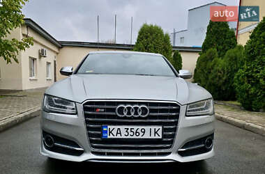 Седан Audi S8 2014 в 