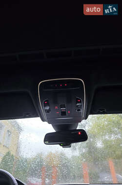 Седан Audi S8 2014 в 