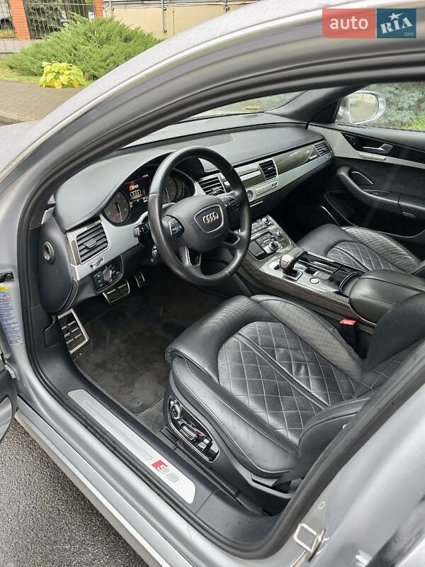 Седан Audi S8 2014 в Киеве