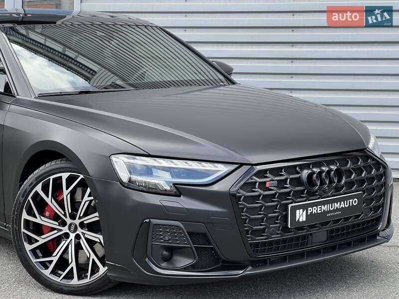 Седан Audi S8 2022 в Киеве
