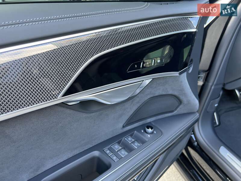 Седан Audi S8 2022 в Киеве