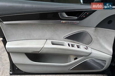 Седан Audi S8 2012 в Киеве