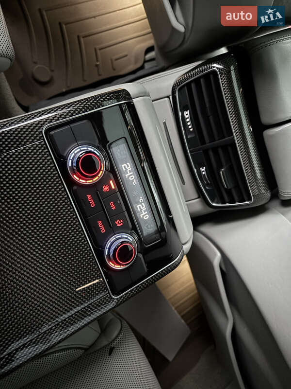 Седан Audi S8 2012 в Киеве фото 24 Седан Audi S8 2012 в Киеве