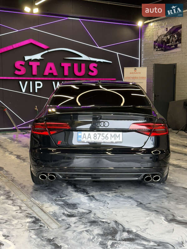 Седан Audi S8 2016 в Києві