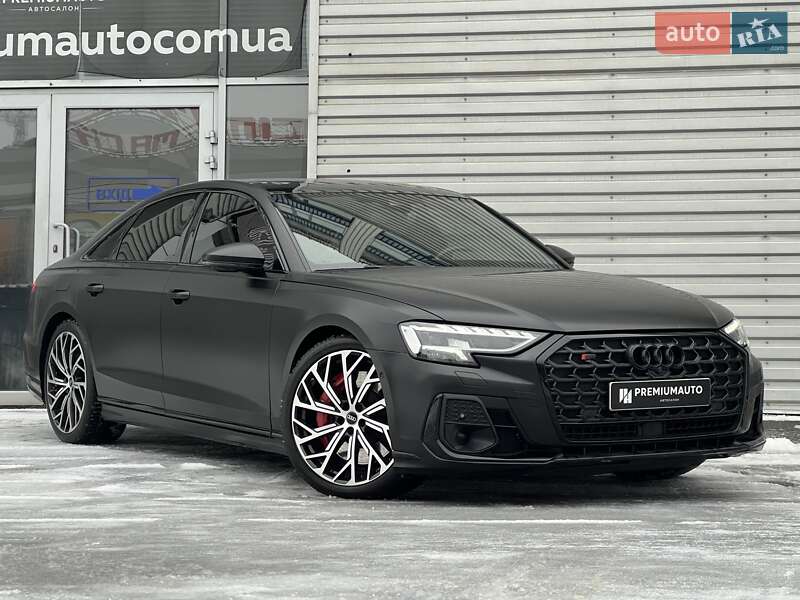 Седан Audi S8 2022 в Киеве