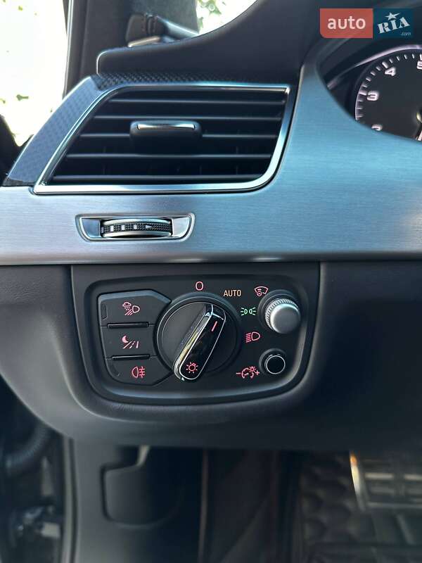 Седан Audi S8 2016 в Києві фото 17 Седан Audi S8 2016 в Києві