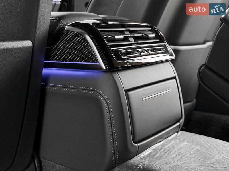 Седан Audi S8 2025 в Києві