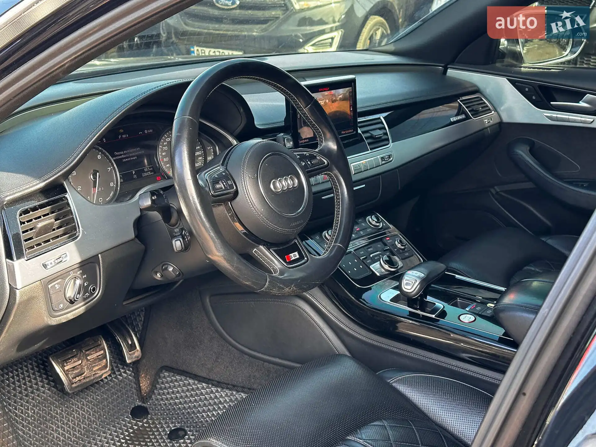 2013 Audi S8 - мініатюра 20