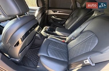 Седан Audi S8 2017 в Киеве