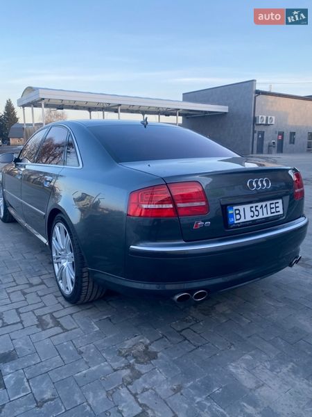 Седан Audi S8 2007 в Лубнах