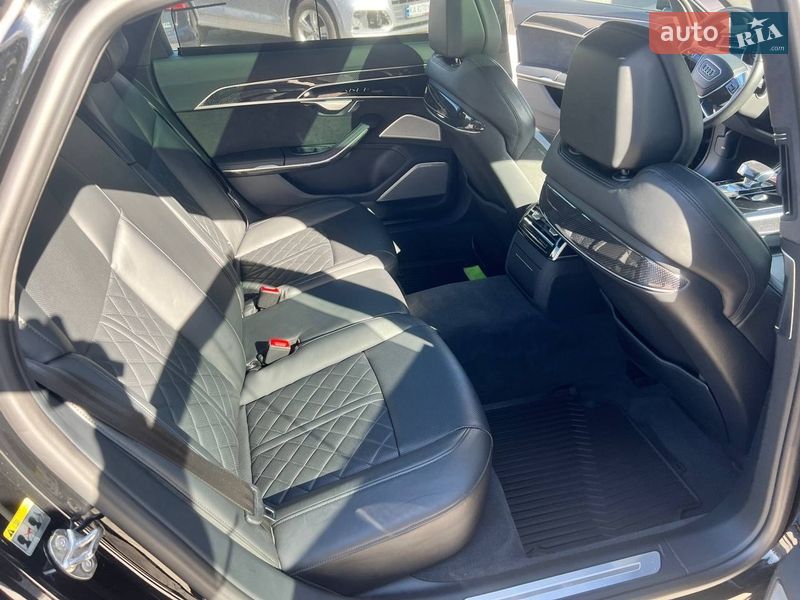 Седан Audi S8 2020 в Києві фото 25 Седан Audi S8 2020 в Києві
