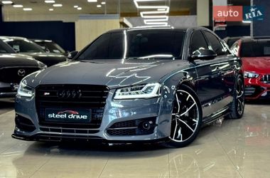 Седан Audi S8 2016 в Николаеве