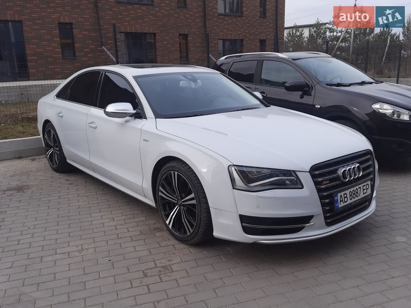 Седан Audi S8 2014 в Вінниці фото Седан Audi S8 2014 в Вінниці