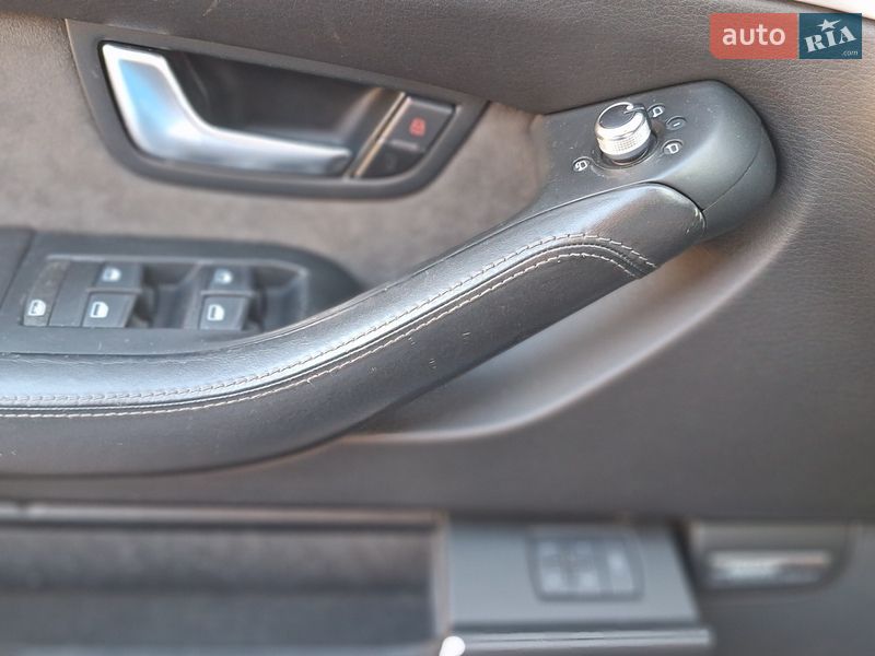 Седан Audi S8 2008 в Киеве фото 34 Седан Audi S8 2008 в Киеве