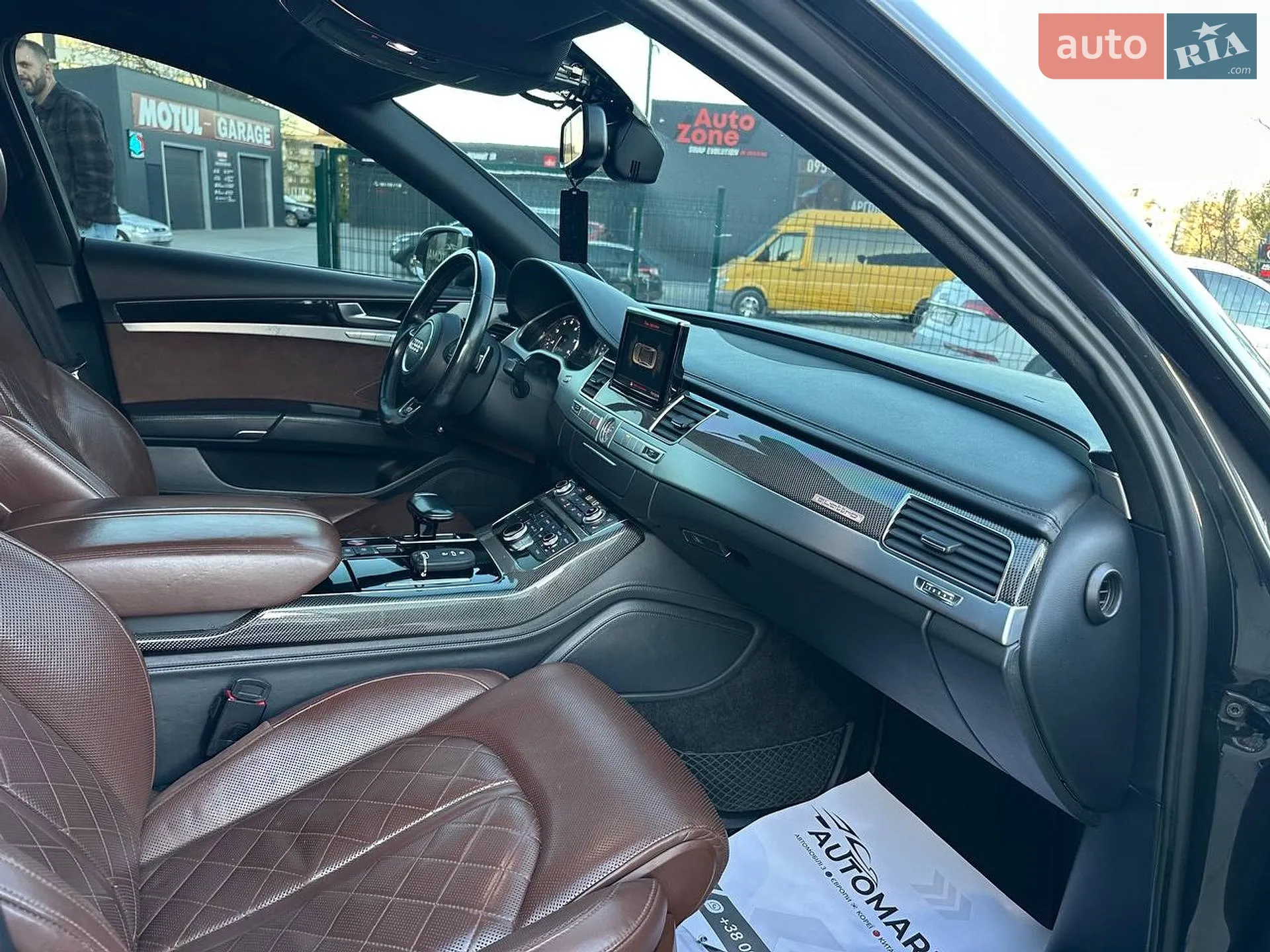 2013 Audi S8 - мініатюра 33