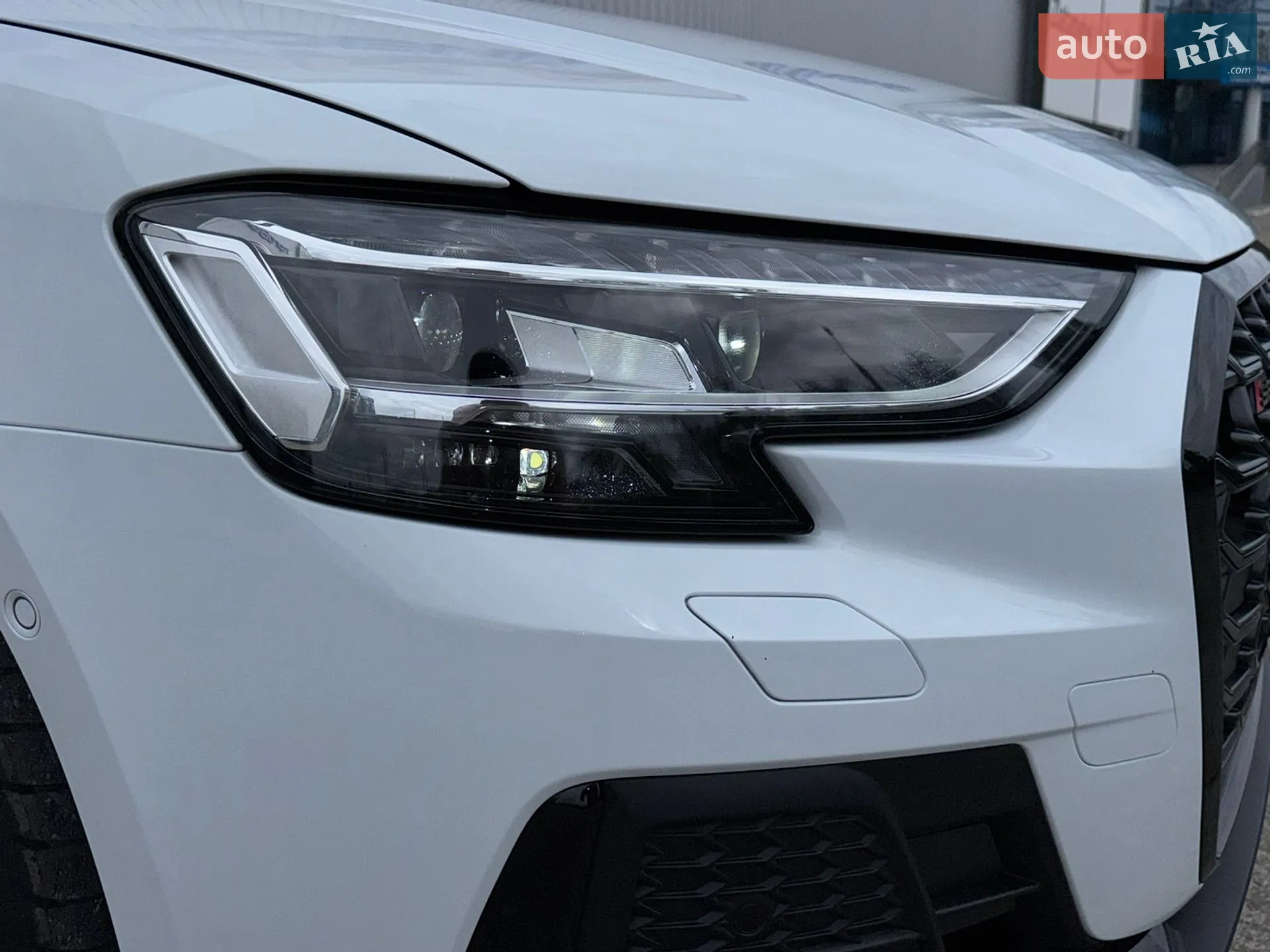 2023 Audi S8 - мініатюра 3