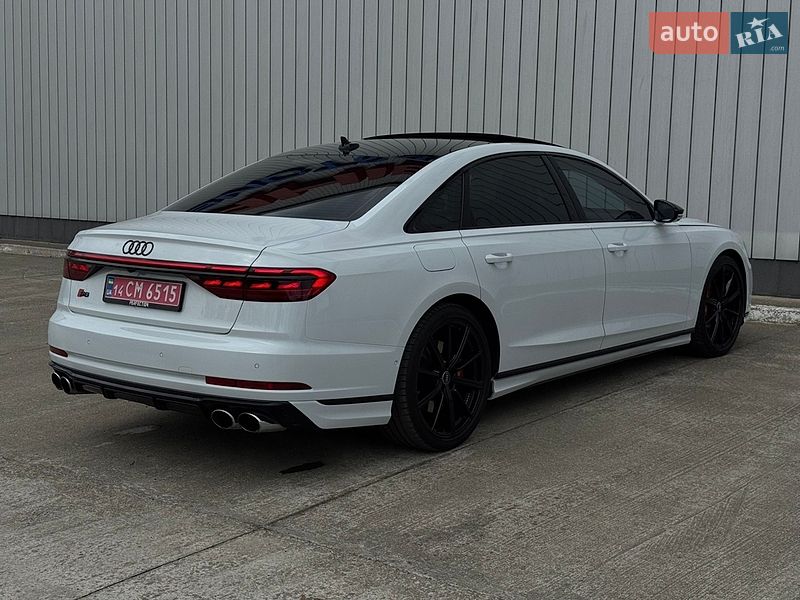 Седан Audi S8 2023 в Черновцах фото 12 Седан Audi S8 2023 в Черновцах