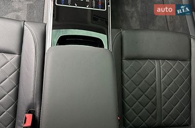 Седан Audi S8 2023 в Черновцах фото 17 Седан Audi S8 2023 в Черновцах