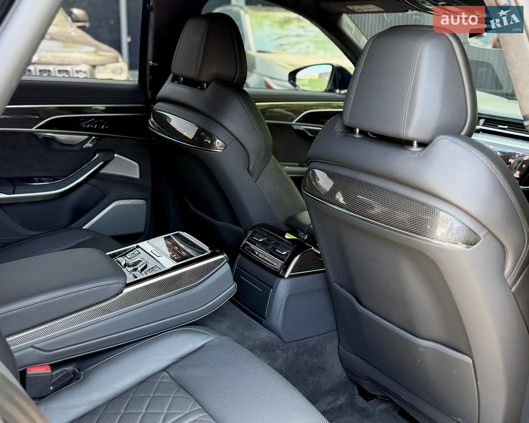 2021 Audi S8 - мініатюра 24